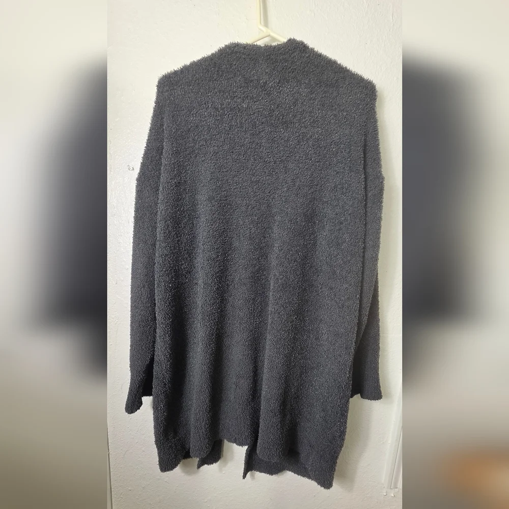 Stars Above Dark Gray Open Cardigan - Picture 3 of 5